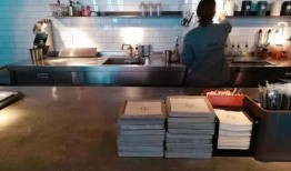 网红甜品店爆料视频,爆款甜品背后的制作秘密